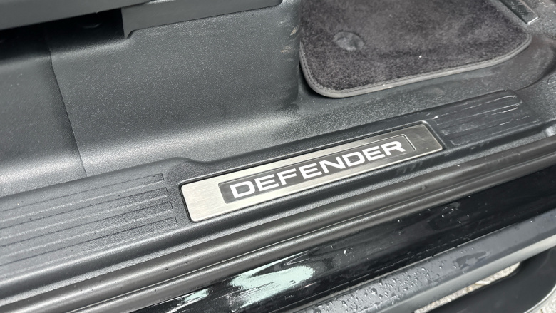 Land Rover Defender 3.0 P400 X 90 3dr Auto Petrol Estate